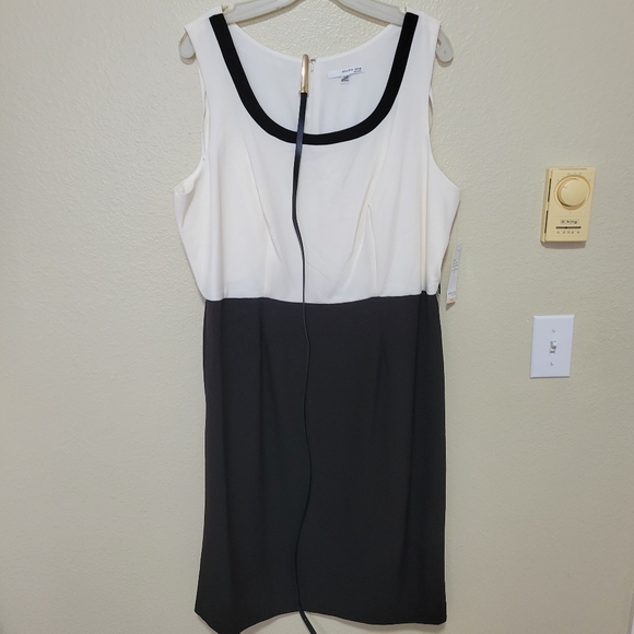 Studio One Women's Plus-Size Color-Block Jacket and Dress - Picture 6 of 8